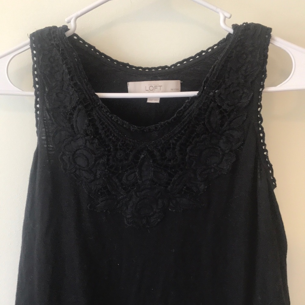 BLACK TOP WITH LACE DETAILS - Picture 3 of 4
